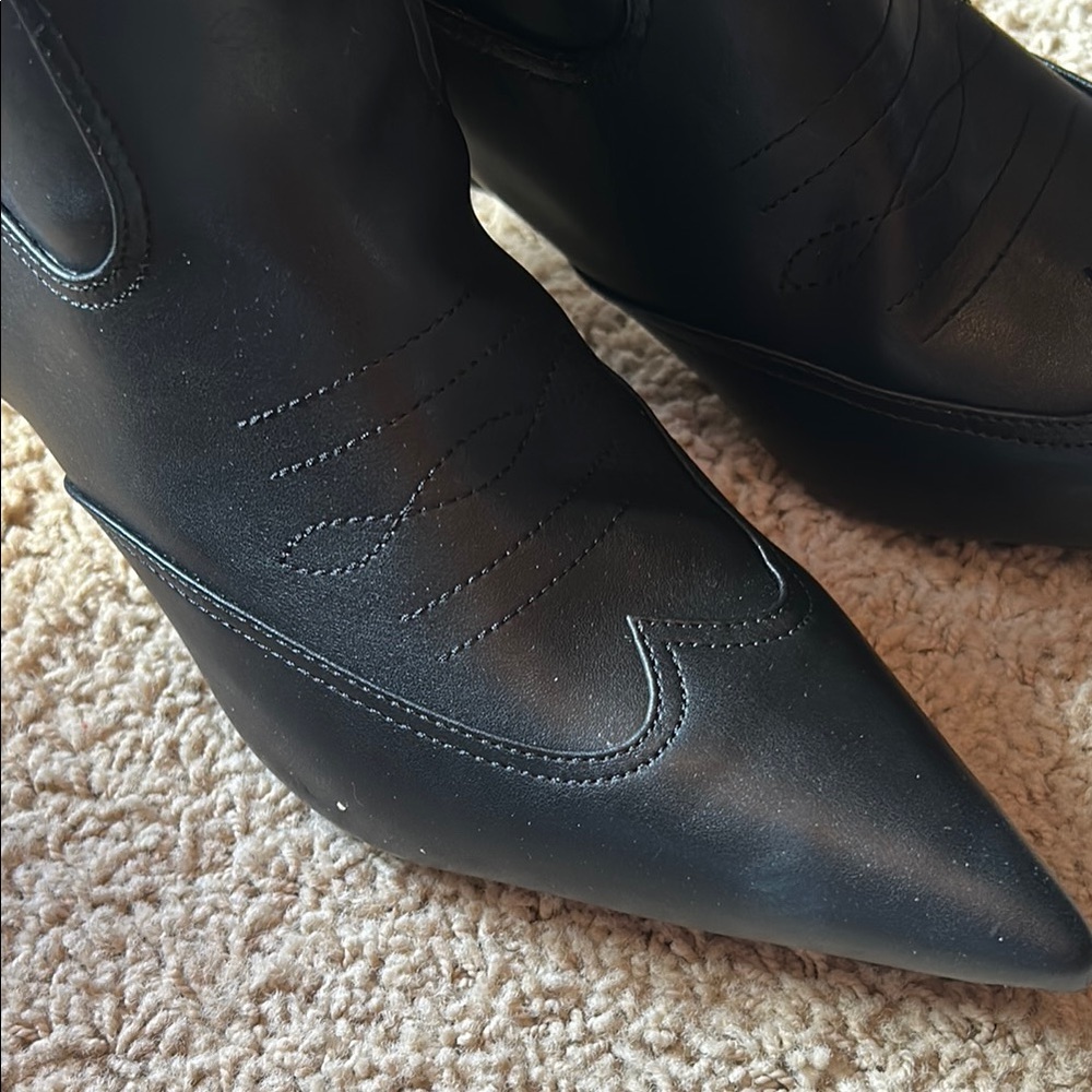Elegant Black Women's Boots